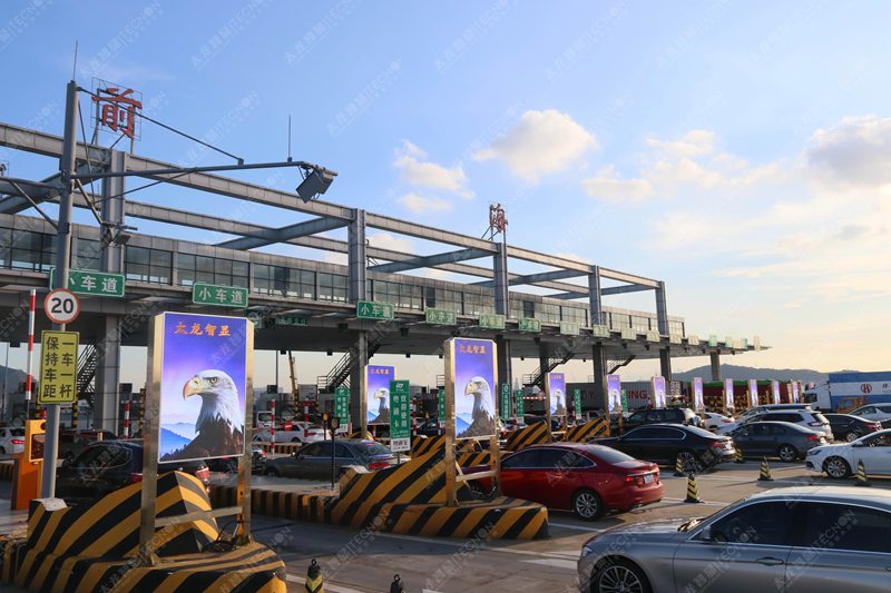 led燈桿屏|智慧燈桿屏|立柱廣告機|led廣告機|智慧路燈屏|燈桿廣告屏|燈桿屏 led燈桿屏|智慧燈桿屏|立柱廣告機|led廣告機|智慧路燈屏|燈桿廣告屏|燈桿屏