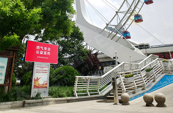 LED廣告機(jī) LED廣告機(jī)