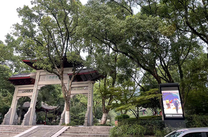 LED廣告機,戶外LED廣告機 LED廣告機,戶外LED廣告機