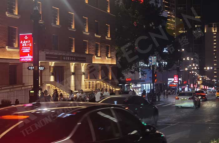 led燈桿屏|智慧燈桿屏|led廣告機(jī)|智慧路燈屏|戶外LED廣告機(jī)|燈桿屏|智慧燈桿|智慧路燈 led燈桿屏|智慧燈桿屏|led廣告機(jī)|智慧路燈屏|戶外LED廣告機(jī)|燈桿屏|智慧燈桿|智慧路燈